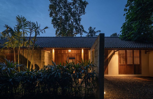 Shibumi Ubud - East Villa with Private Pool, Kitchen & Living Room