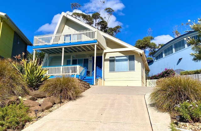 'Shimoda' on Illabunda, McKenzies Beach