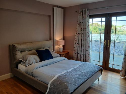 shiv's comfy apartment