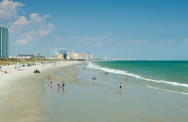 SHORE CREST VACATION VILLAS InNorth Myrtle Beach, South Carolina