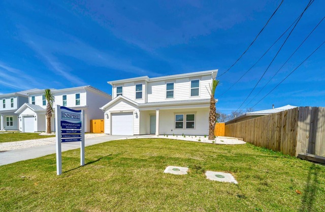 Shore Enuff-Stunning, New Coastal Craftsman Masterpiece. 4BR/4.5BA Private Pool