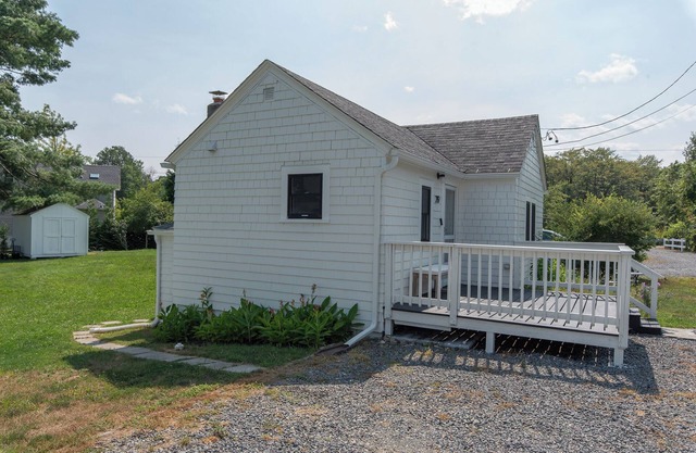 Shorebreak Cottage
