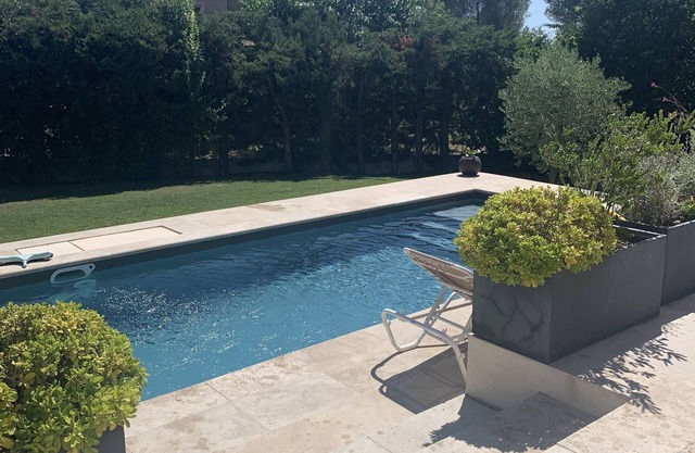 Short-term rental just outside Aix en Provence