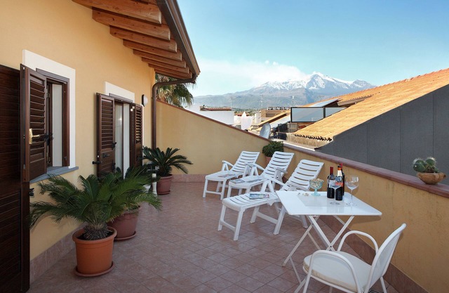 Sicilia Etna mare Adriana casa vacanze Apartment One bedroom