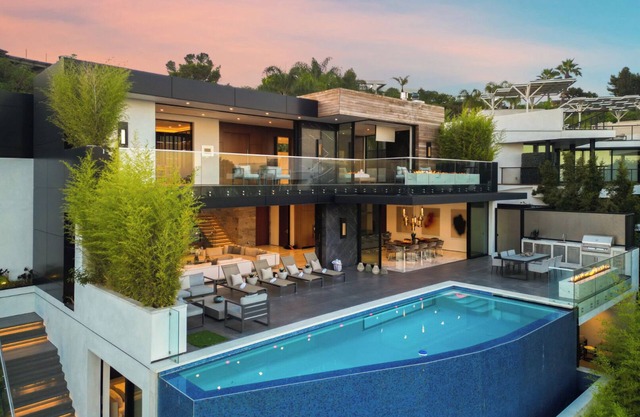 Sierra Mar -Modern Luxury Paradise in Hollywood Hills