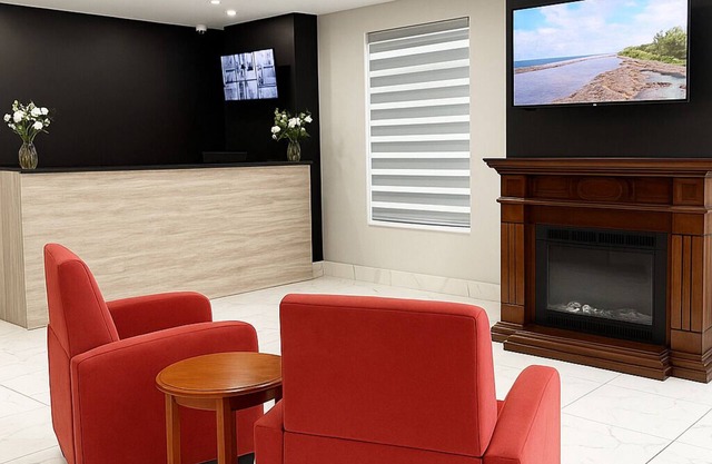 Signature Inn & Suites Hamilton