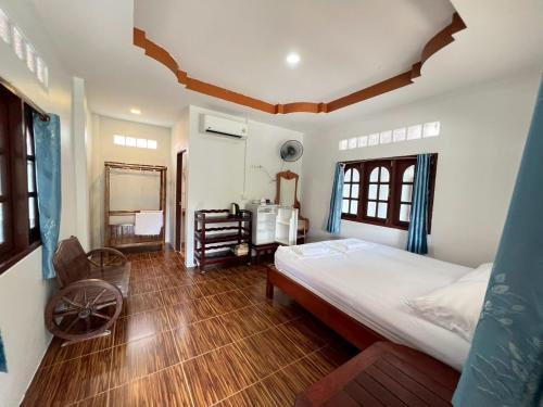 Silver Beach Bungalow