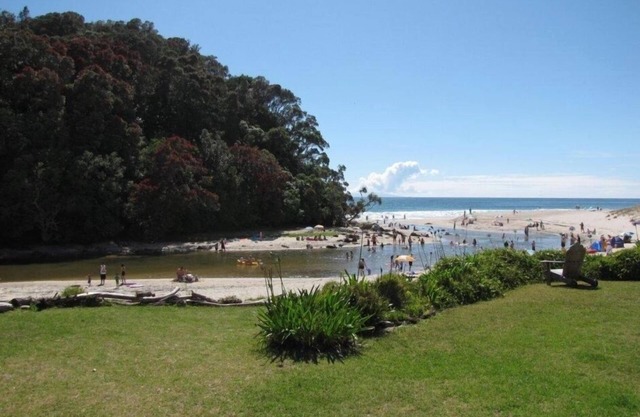 Simply the best! Beach front, uninterrupted great views from all rooms