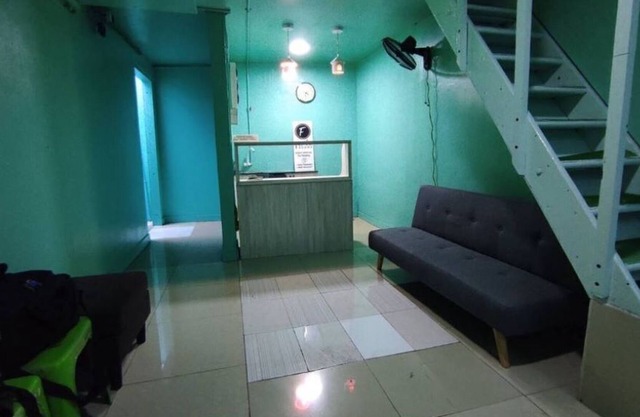Single Room 8