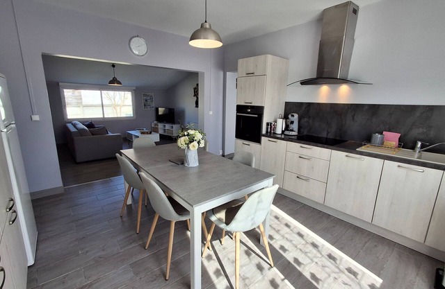 Single-storey house in Châtelaillon-Plage 500m from ocean for 6 people, garden, BBQ