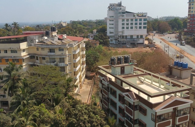 Situated in a Setting of Panoramic and clear over view of the Sun Rise.