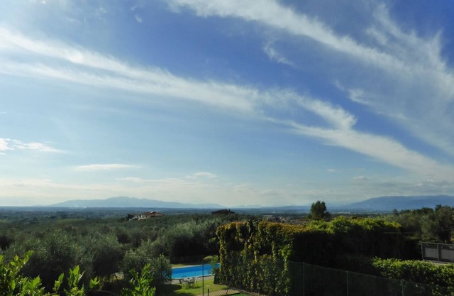 Situated inside olive oil farm, Altabina enjoys a panoramic position over the valley and the large h
