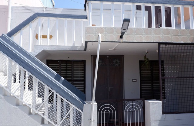 Sivanandhan Home Stay