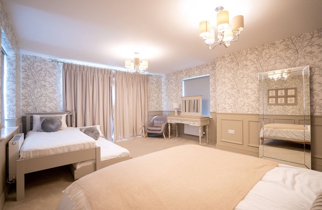 Six Bedroom New-build Detached House In Bicester
