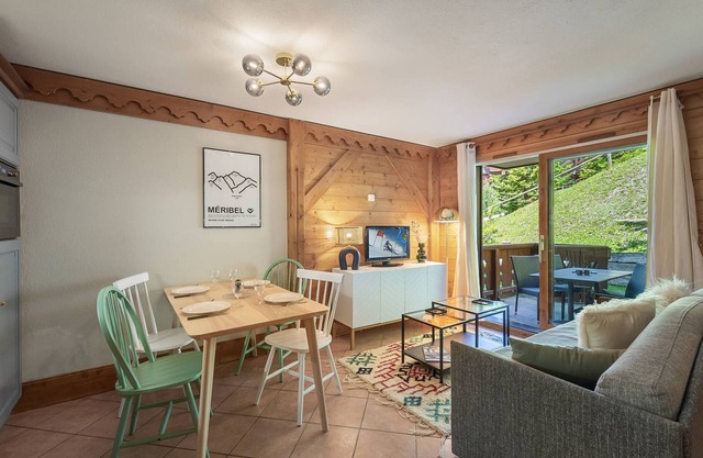 Ski-in/Ski-Out Apartment with Pool, Sauna, and Hammam Access