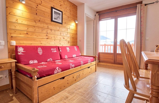 Ski-In/Ski-Out Apartment with Pool near Espace Diamant