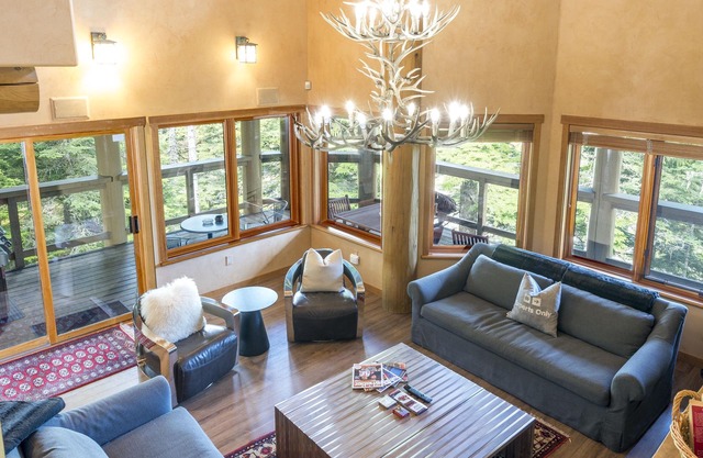 Ski-In/Ski-Out Luxury Home on Whistler Mountain