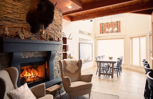 Ski In/Ski out paradise at Apex Resort!