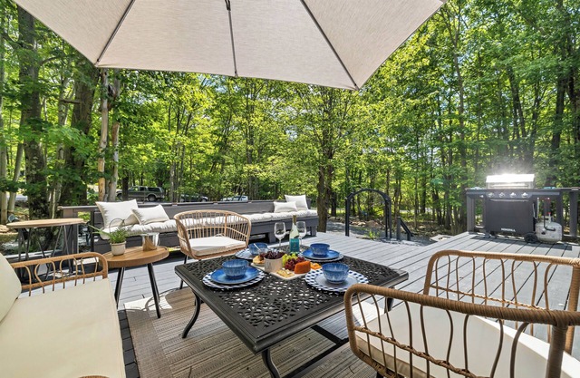 Skiing/Hiking/Firepit/Hot tub/Pet-friendly