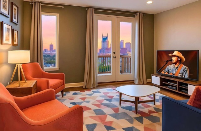 Skyline Views - Romantic & Fun - Downtown Location