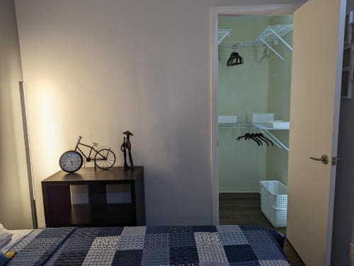 SkySide Downtown Condo - Free Parking