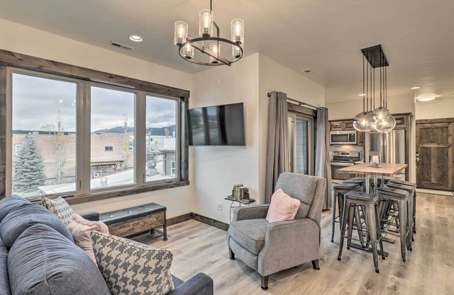Sleek Columbia Falls Condo: Centrally Located!