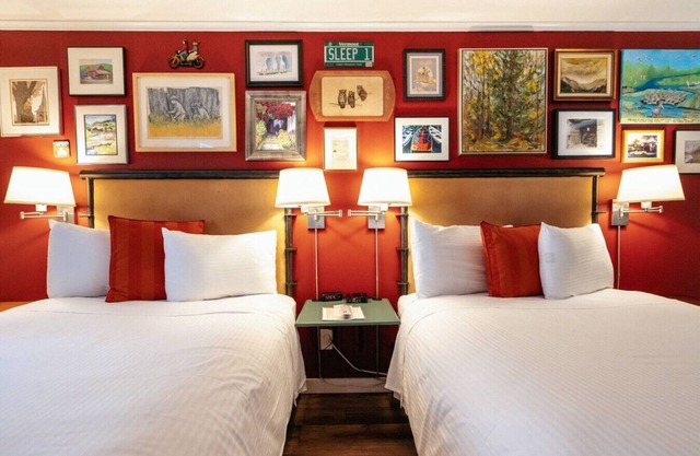 Sleep Woodstock - 2 Double Beds - Dog Friendly