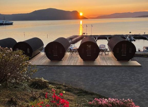 Sleeping barrel lodge Smaken av Ryfylke Event AS, drives ikke som hotell