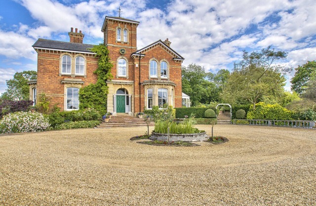 Sleeps 30 - Grand Country House, Indoor Pool & Spa