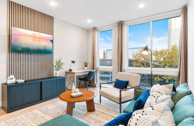 Sleeps 4|Rooftop Views|W/D|Only 6 mins to CenCity!