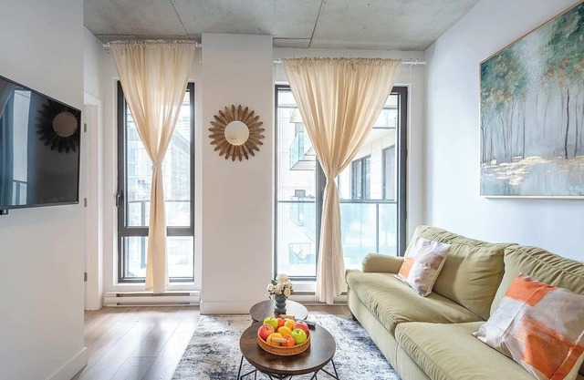 Sleeps 6 - Old Port - Indoor Parking