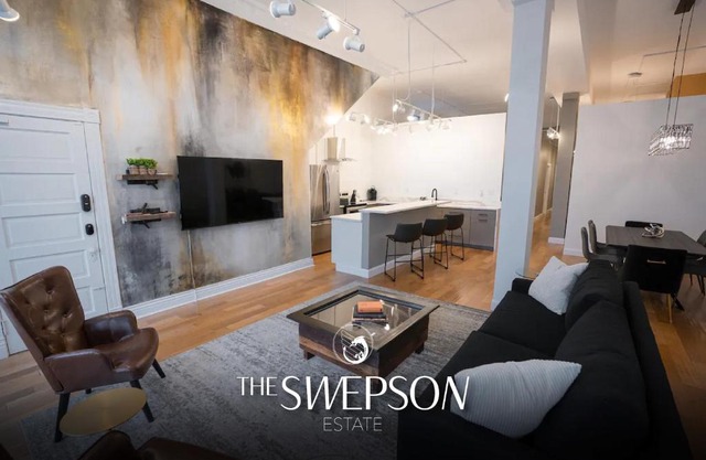 Sleeps18 9Beds 7BR 4BA Swepson Estate