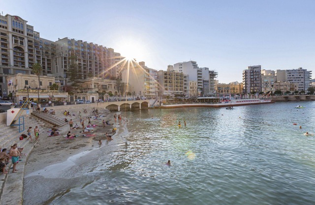 Sliema 2 Bedroom Apartment-Hosted by Sweetstay