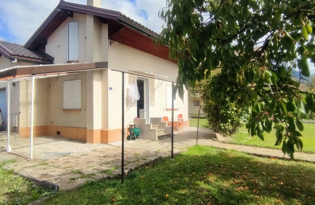 Small house with garden in a quiet area near the center of Chambéry