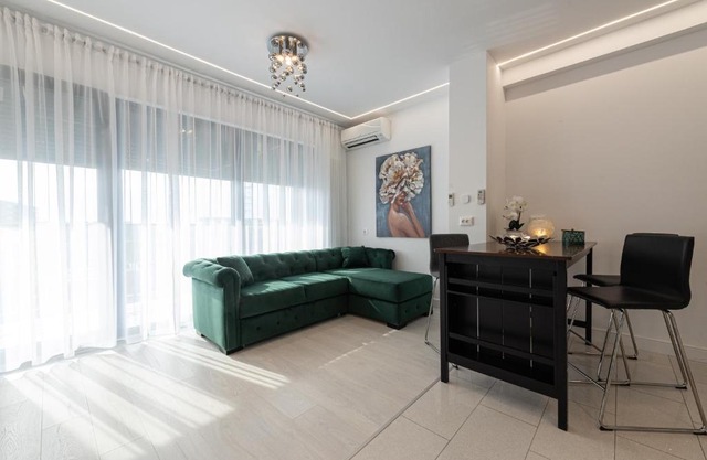 Smile Apartments
