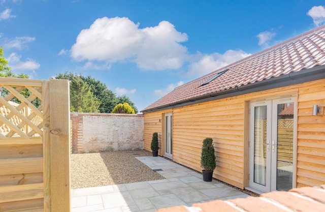 Snipe Meadow Barn - single storey barn conversion with countryside views