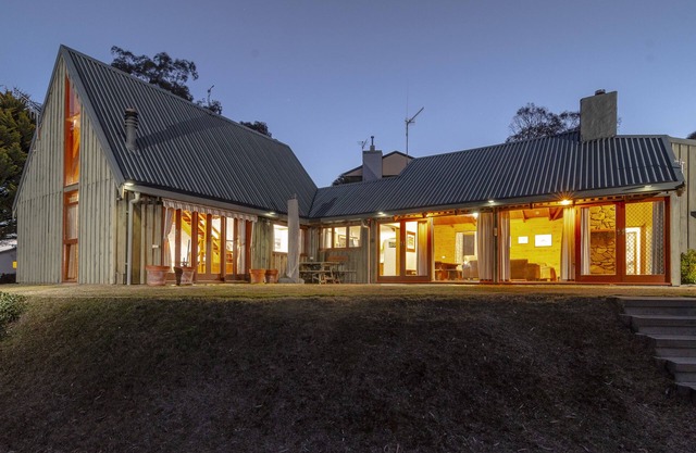 Snowy Mountains Fishing Lodge, Old Adaminaby