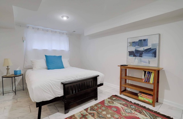 Sojourn 1 BR Garden Level Home Sleeps 2
