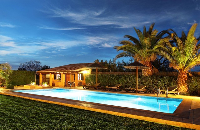 SON LLANERAS VILLA - NEAR ES TRENC, MALLORCA, RELAXING GETAWAY, POOL, A/C, WIFI
