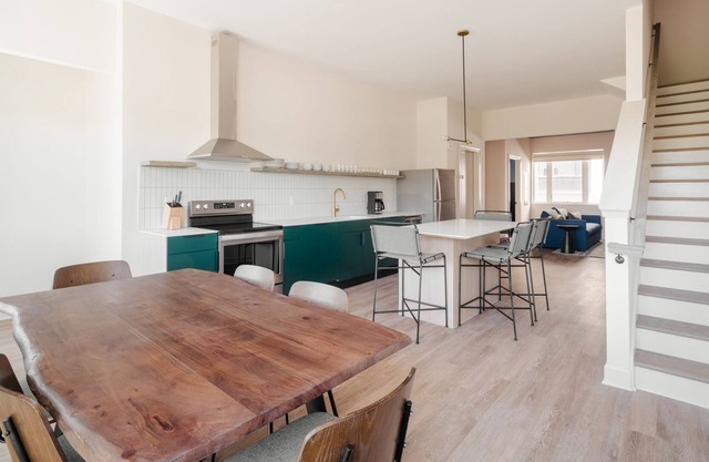 Sonder The Verse | Superior Four-Bedroom Apartment w/ Balcony