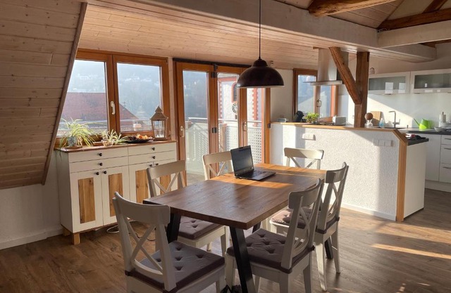 Sonniges Ferienapartment am Alten Binauer Schloss