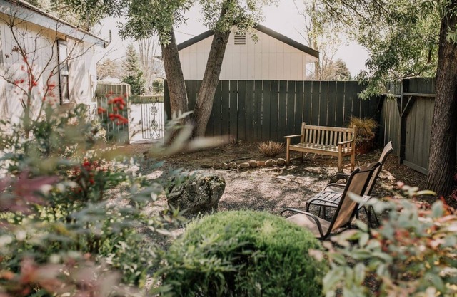 Sonoma's Best Cottage 4
