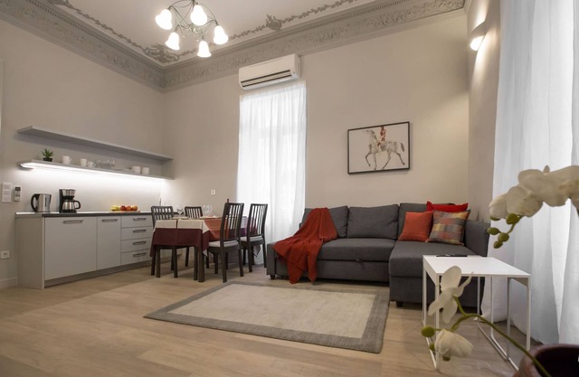 Sophisticated apartment in Syntagma