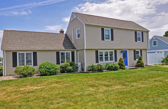 Sorry 2024 Is Sold Out, Great House, Moms Love It, Free 24/7 Beach Parking
