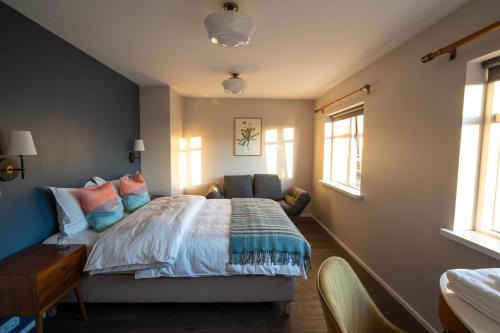 Soti Lodge