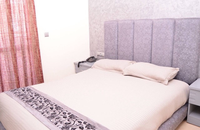 Sourebou Chez Appart Hotel Founty Beach