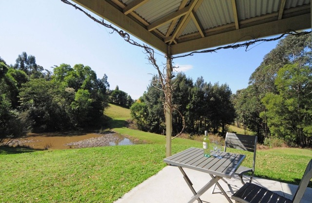 Space privacy comfort nVisit BundanonnThe Stables @Tapitallee Lodges
