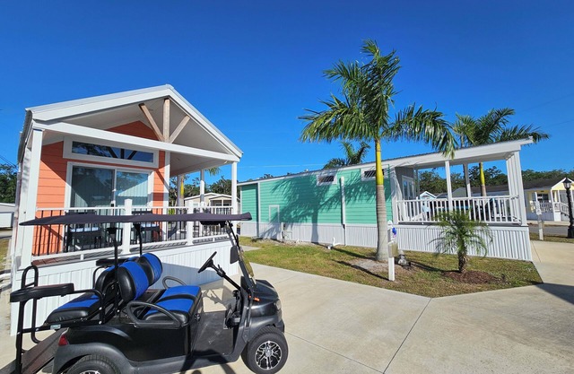 SPACIOUS 1 BEDROOM HOUSE IN DISNEY AREA 5 STAR RATED MILL CREEK RESORT 2753