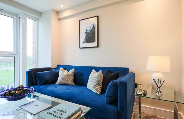 Spacious 1 BedroomWelwyn Town Centre - Free Wifi