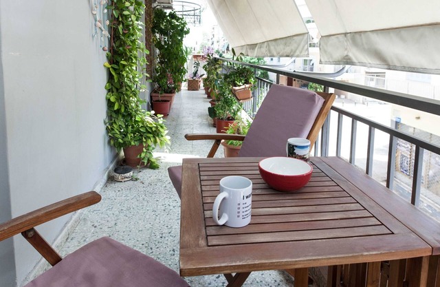 Spacious 2 Bd Pireas Apt with Cozy Balcony